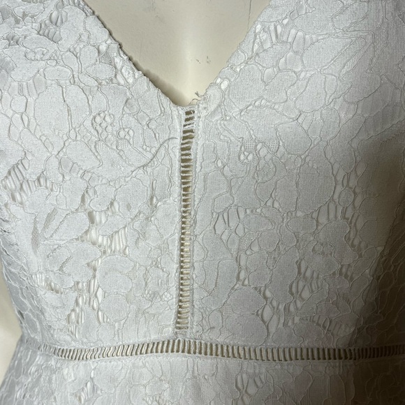Astr The Label White Lace Dress - Picture 3 of 10